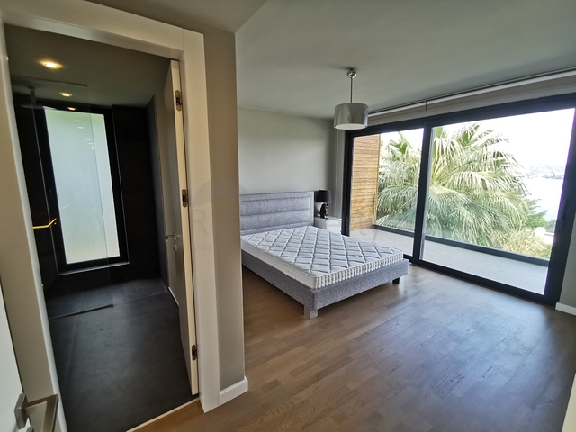 اطلالة بحرية -فيلا مميزة -تصميم 2+3 - في بودروم 