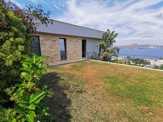 اطلالة بحرية -فيلا مميزة -تصميم 2+3 - في بودروم 