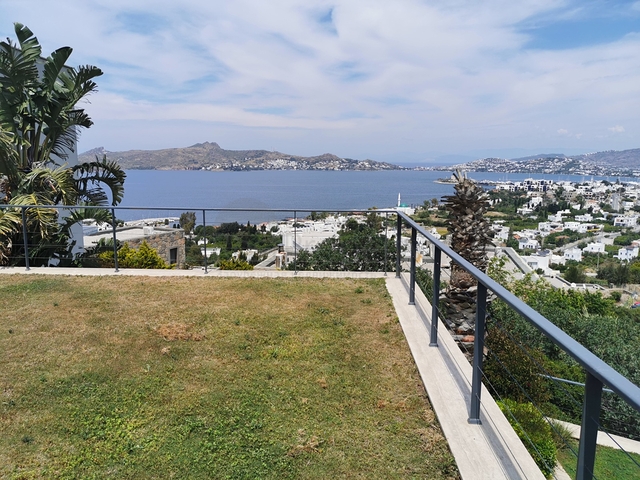 اطلالة بحرية -فيلا مميزة -تصميم 2+3 - في بودروم 