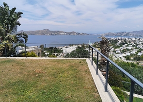 اطلالة بحرية -فيلا مميزة -تصميم 2+3 - في بودروم 