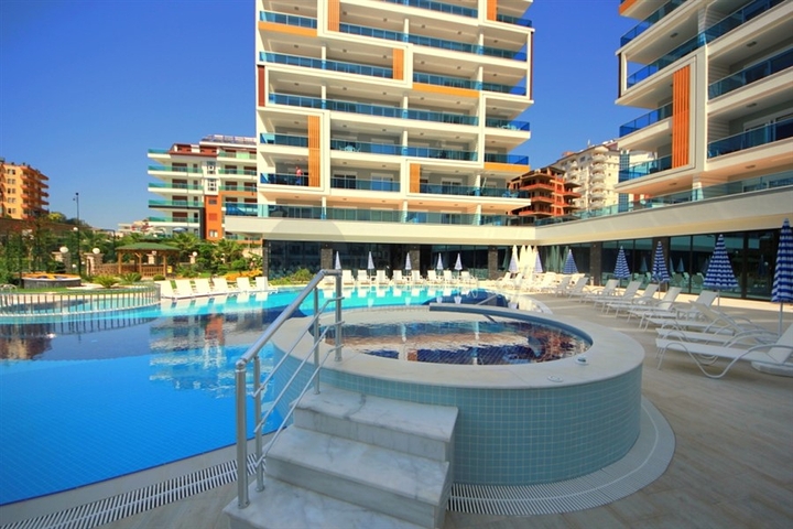 مجمع بخدمات 5 نجوم -شقة 2 غرفة وصالة - في توسمور / الانيا 