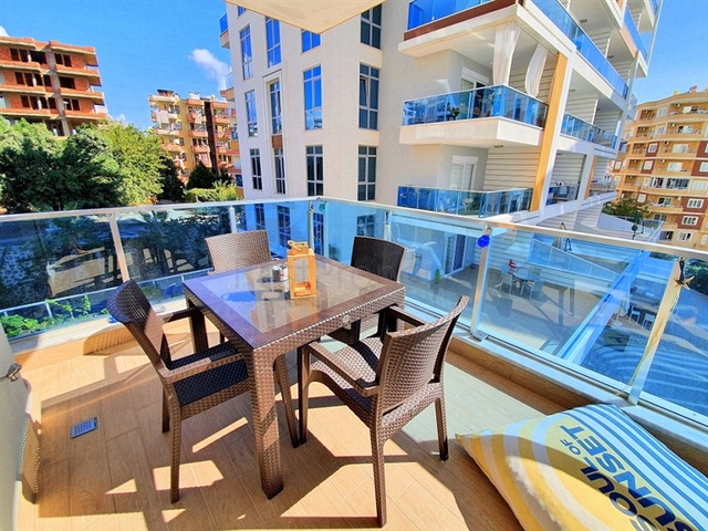 مجمع بخدمات 5 نجوم -شقة 2 غرفة وصالة - في توسمور / الانيا 