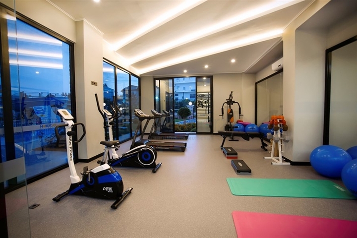 مجمع بخدمات 5 نجوم -شقة 2 غرفة وصالة - في توسمور / الانيا 