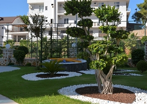 مجمع بخدمات 5 نجوم -شقة 2 غرفة وصالة - في توسمور / الانيا 