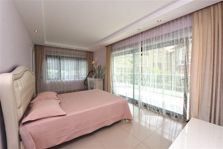 مجمع فاخر على البحر مباشرة - شقة دوبلكس ارضية 3 غرف -في كارجي جاك / الانيا 