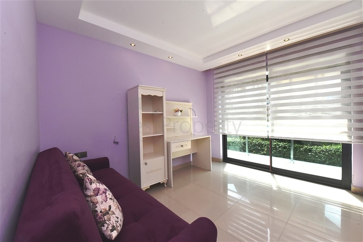 مجمع فاخر على البحر مباشرة - شقة دوبلكس ارضية 3 غرف -في كارجي جاك / الانيا 