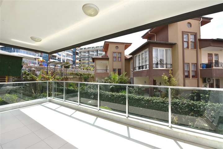 مجمع فاخر على البحر مباشرة - شقة دوبلكس ارضية 3 غرف -في كارجي جاك / الانيا 