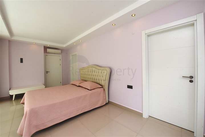 مجمع فاخر على البحر مباشرة - شقة دوبلكس ارضية 3 غرف -في كارجي جاك / الانيا 