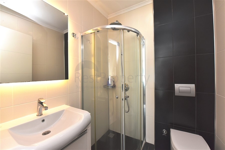 مجمع فاخر على البحر مباشرة - شقة دوبلكس ارضية 3 غرف -في كارجي جاك / الانيا 