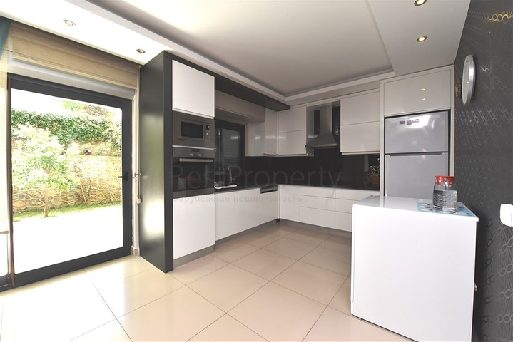 مجمع فاخر على البحر مباشرة - شقة دوبلكس ارضية 3 غرف -في كارجي جاك / الانيا 