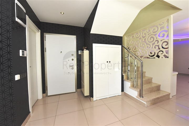 مجمع فاخر على البحر مباشرة - شقة دوبلكس ارضية 3 غرف -في كارجي جاك / الانيا 