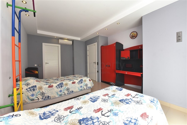 مجمع فاخر على البحر مباشرة - شقة دوبلكس ارضية 3 غرف -في كارجي جاك / الانيا 