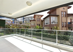 مجمع فاخر على البحر مباشرة - شقة دوبلكس ارضية 3 غرف -في كارجي جاك / الانيا 