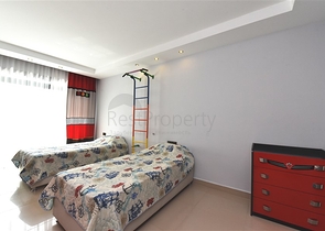 مجمع فاخر على البحر مباشرة - شقة دوبلكس ارضية 3 غرف -في كارجي جاك / الانيا 