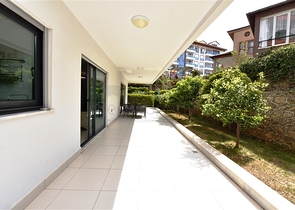 مجمع فاخر على البحر مباشرة - شقة دوبلكس ارضية 3 غرف -في كارجي جاك / الانيا 