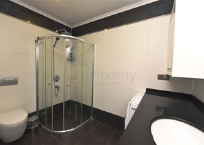 مجمع فاخر على البحر مباشرة - شقة دوبلكس ارضية 3 غرف -في كارجي جاك / الانيا 