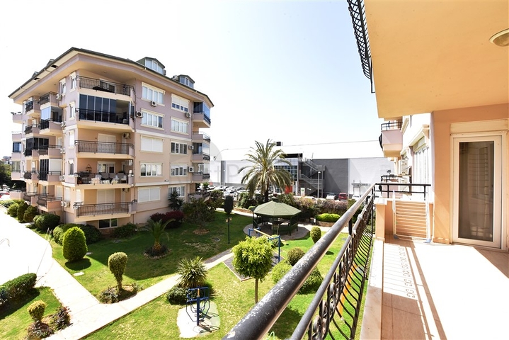 موقع مميز بجانب مول الانيوم -شقة 2غرفة وصالة -في اوبا / الانيا 