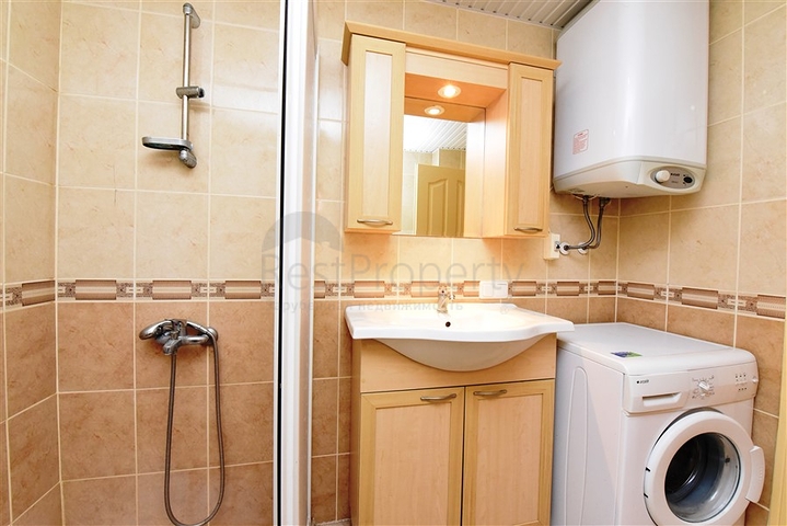 موقع مميز بجانب مول الانيوم -شقة 2غرفة وصالة -في اوبا / الانيا 