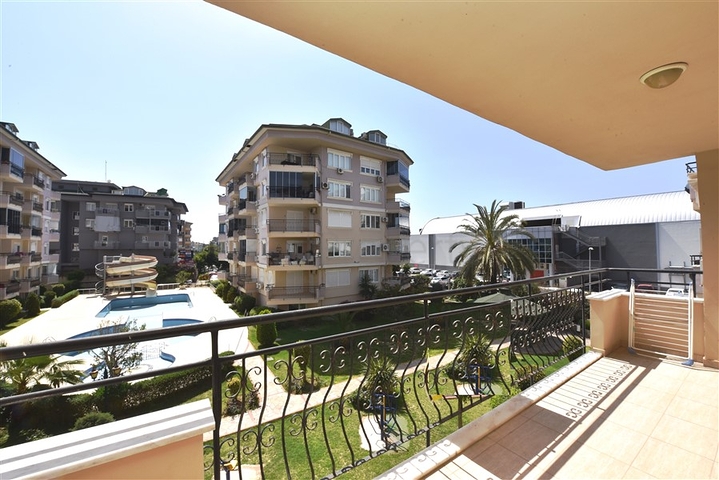 موقع مميز بجانب مول الانيوم -شقة 2غرفة وصالة -في اوبا / الانيا 