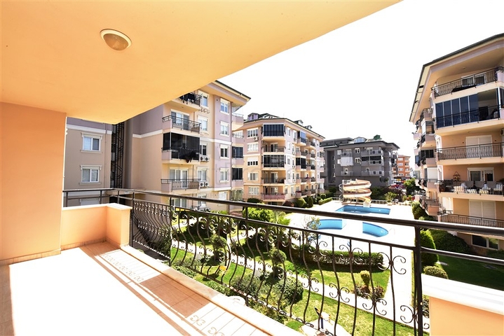 موقع مميز بجانب مول الانيوم -شقة 2غرفة وصالة -في اوبا / الانيا 