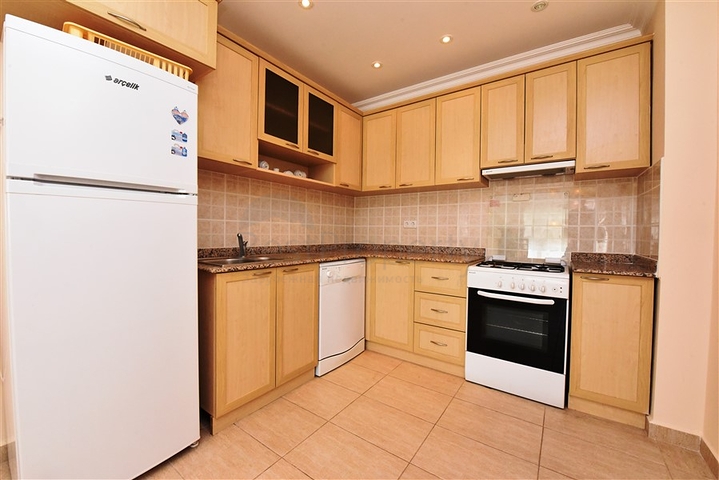 موقع مميز بجانب مول الانيوم -شقة 2غرفة وصالة -في اوبا / الانيا 