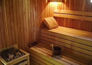 موقع مميز بجانب مول الانيوم -شقة 2غرفة وصالة -في اوبا / الانيا 