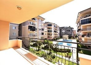 موقع مميز بجانب مول الانيوم -شقة 2غرفة وصالة -في اوبا / الانيا 