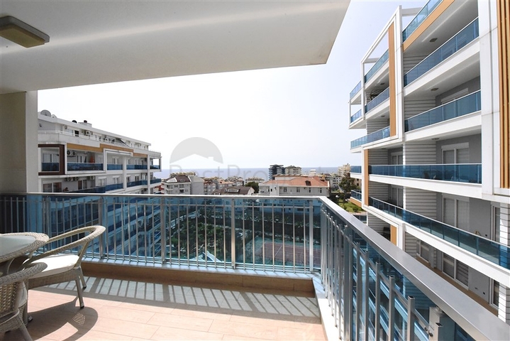 اطلالة بحر - مجمع 5 نجوم -شقة 2  غرفة وصالة -في توسمور / الانيا 