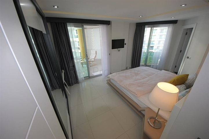 اطلالة بحر -شقة فاخرة -غرفتين وصالة - ضمن مجمع -في كارجي جاك / الانيا 