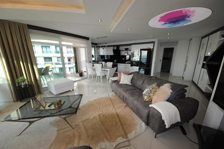 اطلالة بحر -شقة فاخرة -غرفتين وصالة - ضمن مجمع -في كارجي جاك / الانيا 