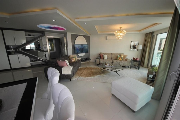 اطلالة بحر -شقة فاخرة -غرفتين وصالة - ضمن مجمع -في كارجي جاك / الانيا 