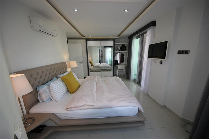 اطلالة بحر -شقة فاخرة -غرفتين وصالة - ضمن مجمع -في كارجي جاك / الانيا 