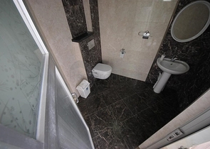 اطلالة بحر -شقة فاخرة -غرفتين وصالة - ضمن مجمع -في كارجي جاك / الانيا 