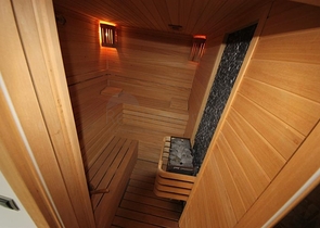 اطلالة بحر -شقة فاخرة -غرفتين وصالة - ضمن مجمع -في كارجي جاك / الانيا 