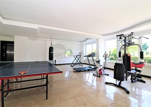 في منطقة كاستل الراقية - شقة 2 غرفة وصالة -ضمن مجمع انيق -  الانيا 