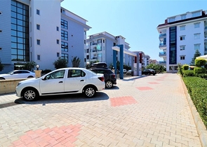 في منطقة كاستل الراقية - شقة 2 غرفة وصالة -ضمن مجمع انيق -  الانيا 