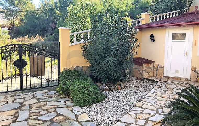 اطلالة بحر -فيلا مستقلة مع مسبج خاص -في كارجي جاك / الانيا 