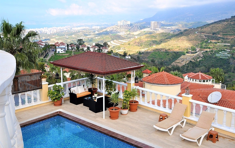 اطلالة بحر -فيلا مستقلة مع مسبج خاص -في كارجي جاك / الانيا 