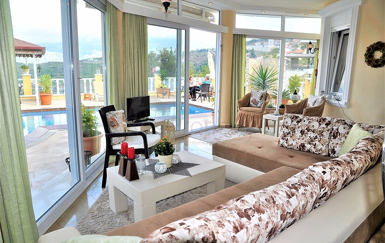 اطلالة بحر -فيلا مستقلة مع مسبج خاص -في كارجي جاك / الانيا 