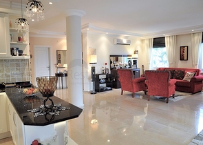 اطلالة بحر -فيلا مستقلة مع مسبج خاص -في كارجي جاك / الانيا 