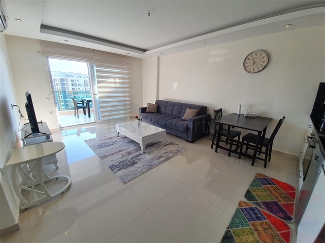 مجمع بخدمات 5 نجوم - شثة مفروشة 1+1 - في افسلار / الانيا 