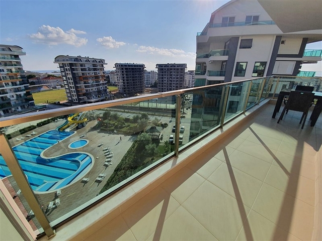 مجمع بخدمات 5 نجوم - شثة مفروشة 1+1 - في افسلار / الانيا 