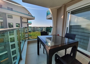 مجمع بخدمات 5 نجوم - شثة مفروشة 1+1 - في افسلار / الانيا 