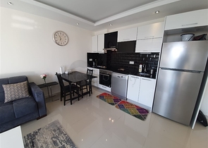 مجمع بخدمات 5 نجوم - شثة مفروشة 1+1 - في افسلار / الانيا 