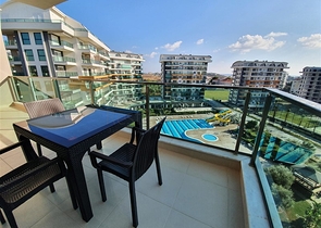 مجمع بخدمات 5 نجوم - شثة مفروشة 1+1 - في افسلار / الانيا 