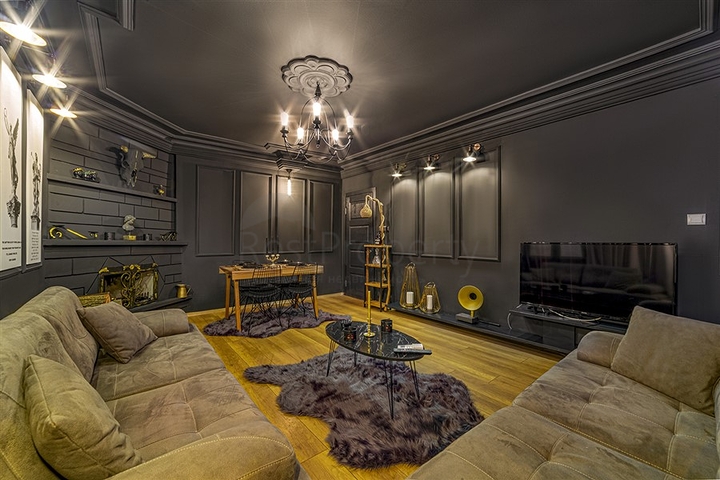 شقة انيقة - تصميم غرفة وصالة - في مركز الانيا 