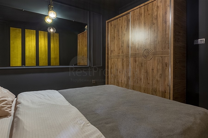 شقة انيقة - تصميم غرفة وصالة - في مركز الانيا 