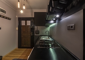 شقة انيقة - تصميم غرفة وصالة - في مركز الانيا 