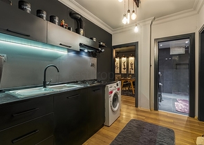 شقة انيقة - تصميم غرفة وصالة - في مركز الانيا 