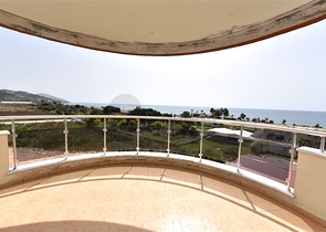 اطلالة بحرية -سعر مناسب -شقة 2 غرفة وصالة - في ديمرتاش / الانيا 